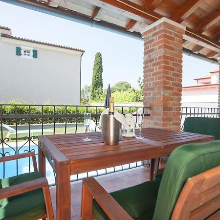 Villa Petra Poreč Buitenkant foto